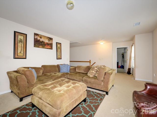5424 Nightshade Oaks Drive, Charlotte, NC 28227