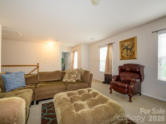 5424 Nightshade Oaks Drive, Charlotte, NC 28227