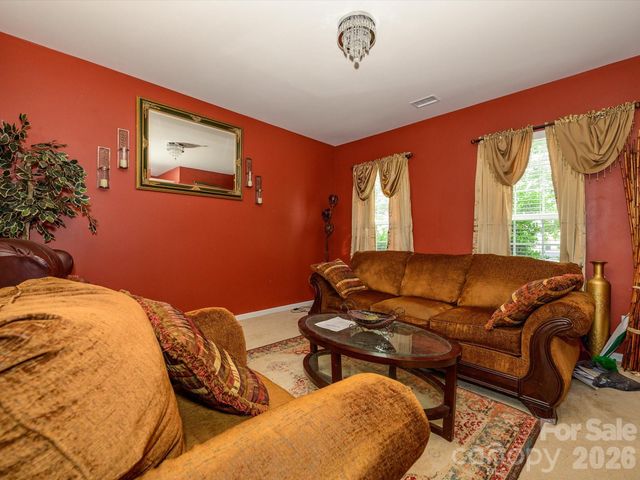 5424 Nightshade Oaks Drive, Charlotte, NC 28227