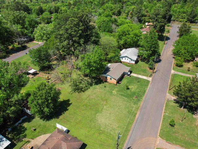 207 KATHERINE DR, Daingerfield, TX 75638