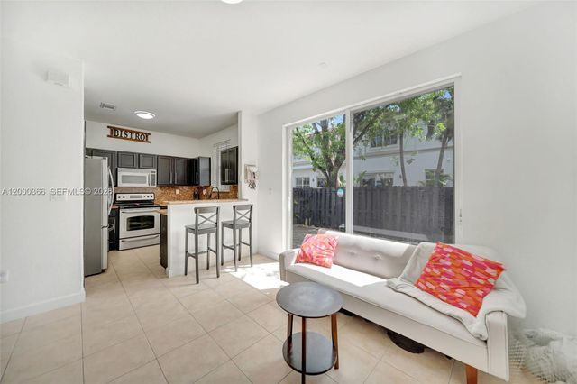 7855 NW 110th Ave, Doral, FL 33178