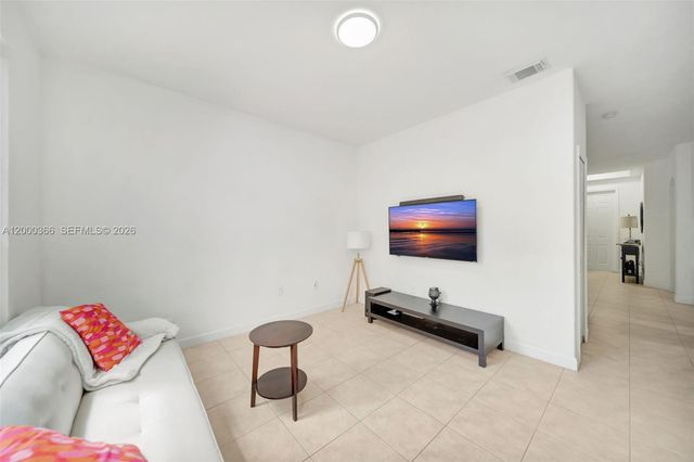 7855 NW 110th Ave, Doral, FL 33178