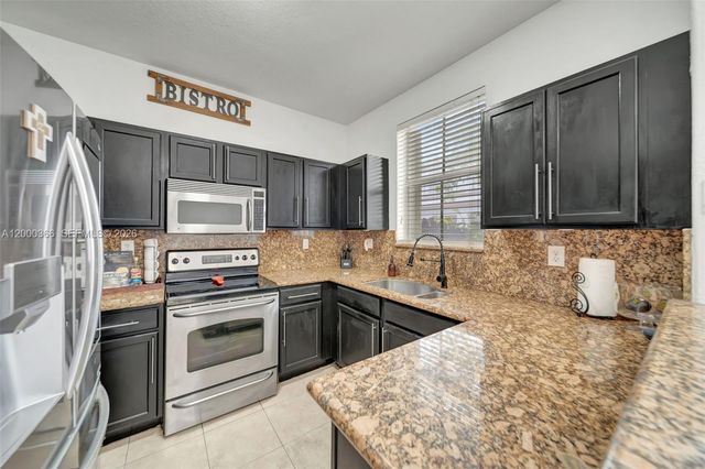 7855 NW 110th Ave, Doral, FL 33178