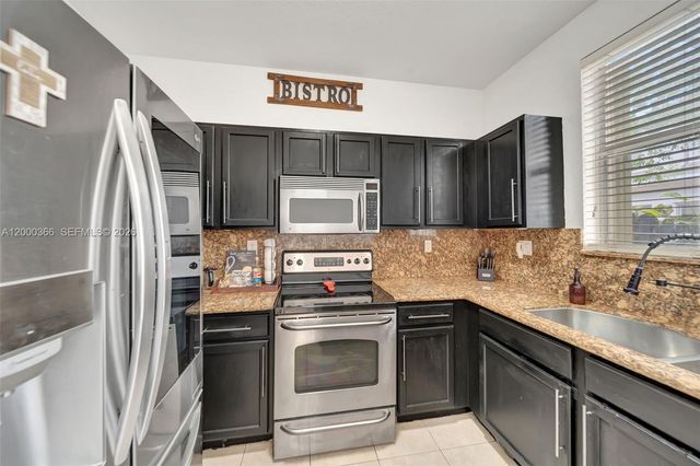 7855 NW 110th Ave, Doral, FL 33178