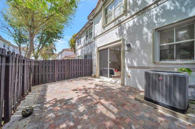 7855 NW 110th Ave, Doral, FL 33178