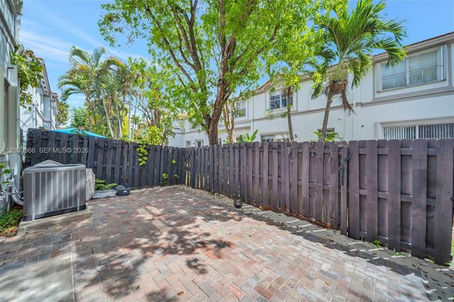 7855 NW 110th Ave, Doral, FL 33178