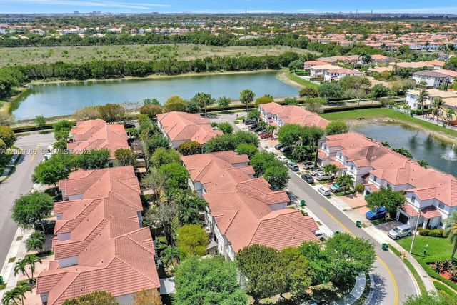 7855 NW 110th Ave, Doral, FL 33178