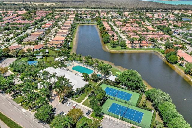 7855 NW 110th Ave, Doral, FL 33178