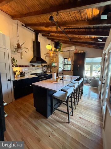 141 W LOUTHER STREET, Carlisle, PA 17013