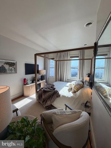 141 W LOUTHER STREET, Carlisle, PA 17013