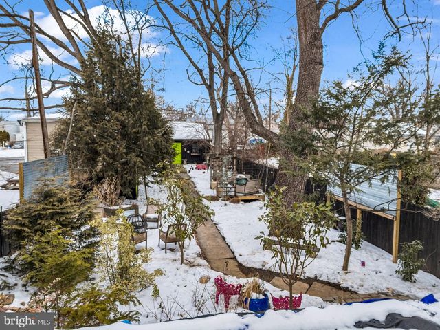 141 W LOUTHER STREET, Carlisle, PA 17013