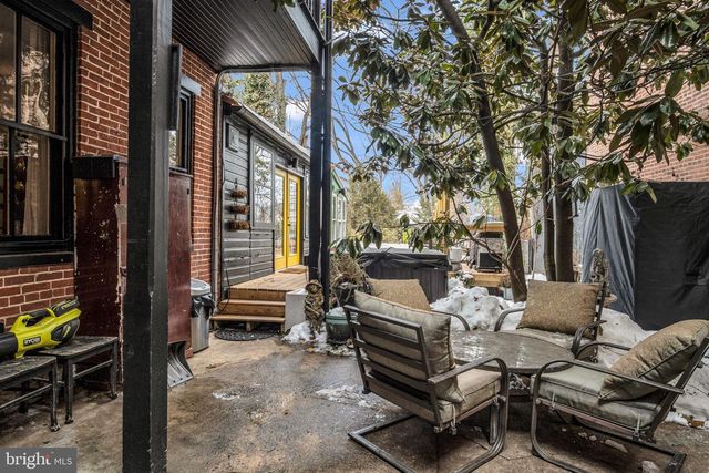 141 W LOUTHER STREET, Carlisle, PA 17013