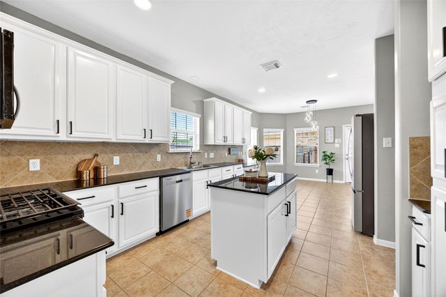 27011 Rockwood Park Lane, Cypress, TX 77433