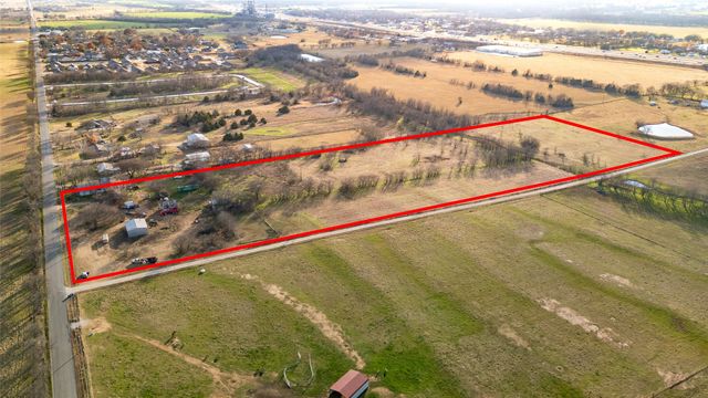 717 N Pecan Creek Trail, Valley View, TX 76272