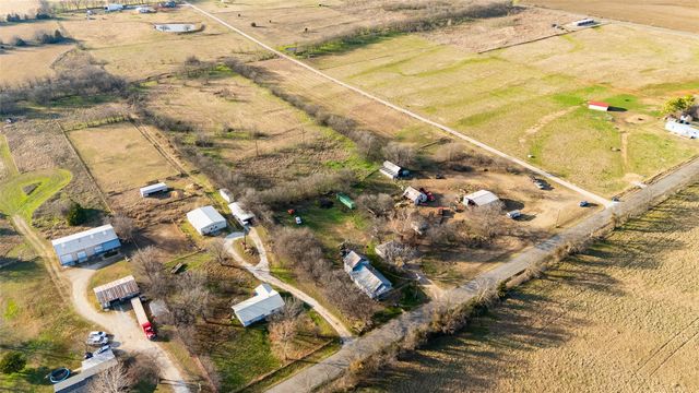 717 N Pecan Creek Trail, Valley View, TX 76272