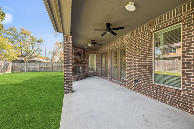 1802 Wakefield Drive, Houston, TX 77018