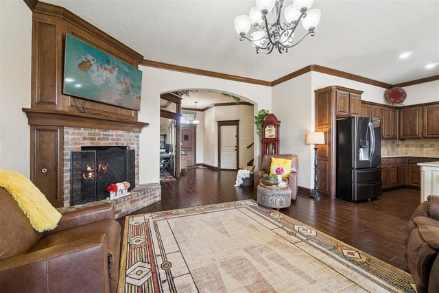 608 Prairie Hill Lane, Yukon, OK 73099