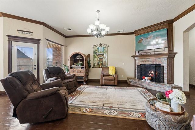 608 Prairie Hill Lane, Yukon, OK 73099