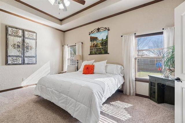 608 Prairie Hill Lane, Yukon, OK 73099