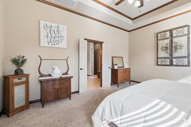 608 Prairie Hill Lane, Yukon, OK 73099