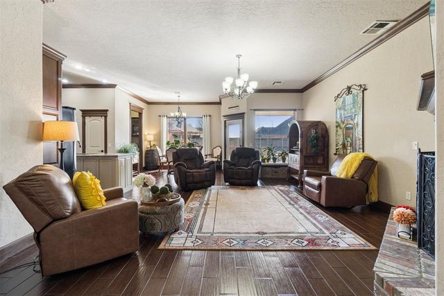 608 Prairie Hill Lane, Yukon, OK 73099