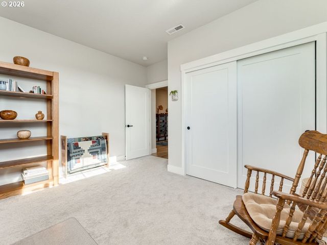 1804 S LOCUST St, Canby, OR 97013