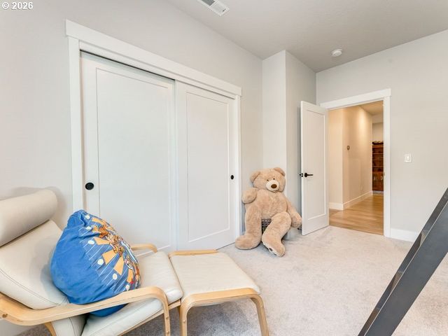 1804 S LOCUST St, Canby, OR 97013