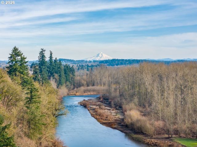 1804 S LOCUST St, Canby, OR 97013