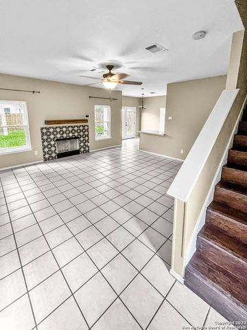 1307 HAZELBURY LN, San Antonio, TX 78253