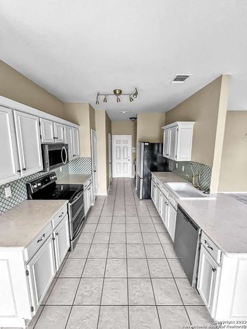 1307 HAZELBURY LN, San Antonio, TX 78253