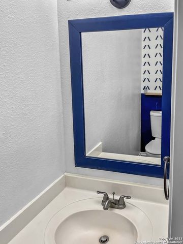 1307 HAZELBURY LN, San Antonio, TX 78253