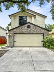 1307 HAZELBURY LN, San Antonio, TX 78253