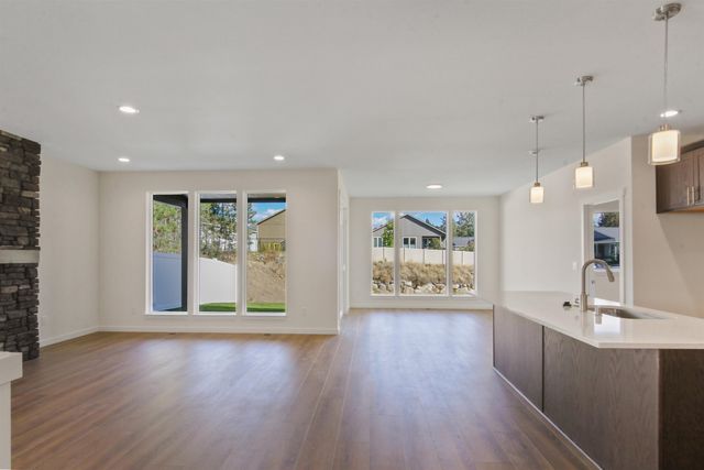 3335 S Morrill Ln, Spokane, WA 99223