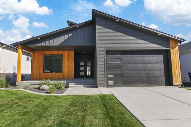 3335 S Morrill Ln, Spokane, WA 99223