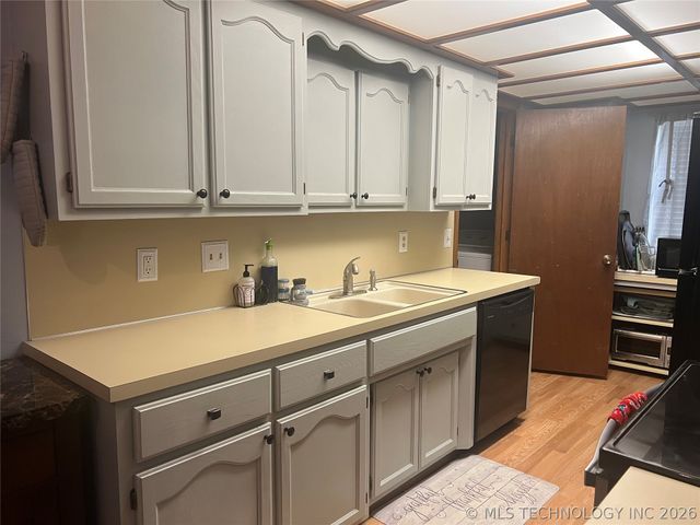 4919 Nassau Avenue, Sand Springs, OK 74063