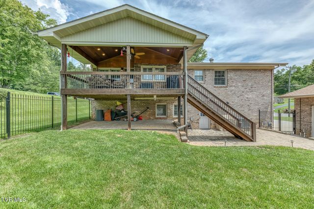 6 Bridgewood Court, Johnson City, TN 37604