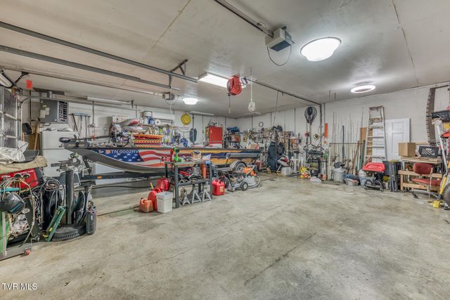 6 Bridgewood Court, Johnson City, TN 37604