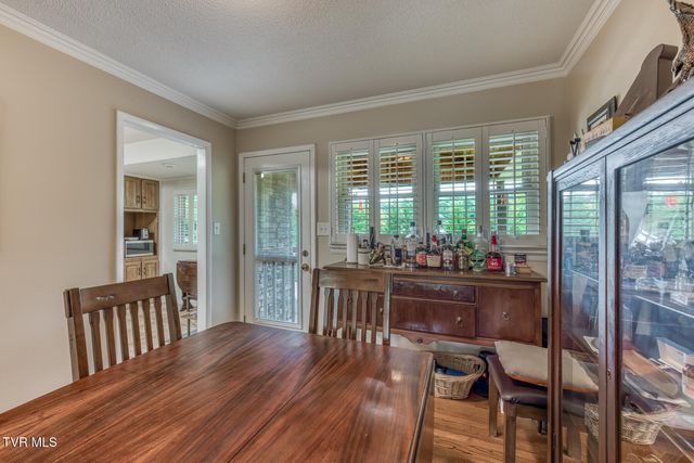 6 Bridgewood Court, Johnson City, TN 37604