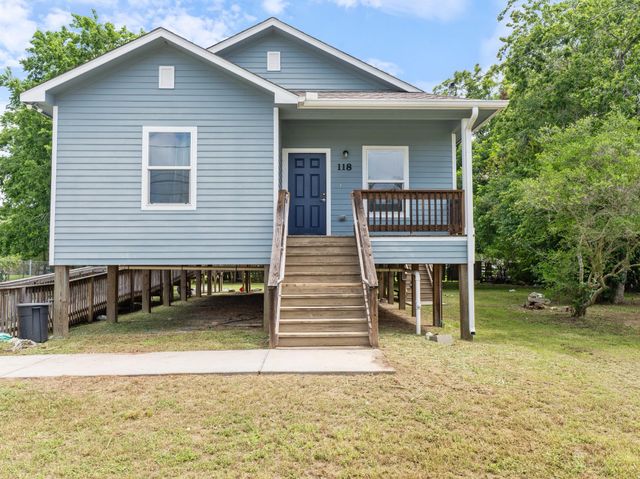 118 W Dahlgreen, Wharton, TX 77488