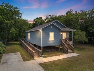 118 W Dahlgreen, Wharton, TX 77488