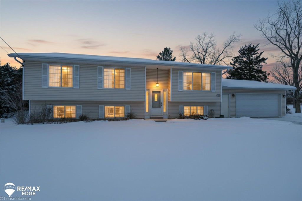 10325 Dar Lane, Atlas Twp, MI 48438