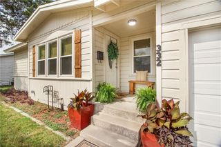 332 S Chiltipin St, Sinton, TX 78387