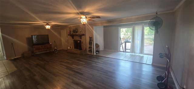 1065 Abbie Lane, Glen Rose, TX 76043