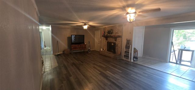 1065 Abbie Lane, Glen Rose, TX 76043