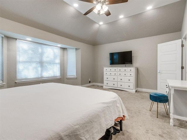 2713 Weymouth Way, Norman, OK 73071
