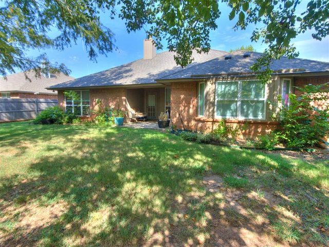 2713 Weymouth Way, Norman, OK 73071