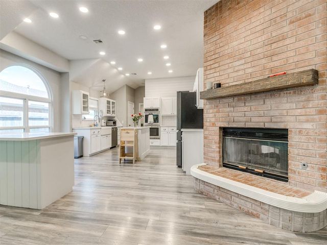 2713 Weymouth Way, Norman, OK 73071