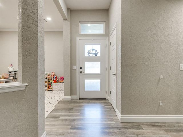2713 Weymouth Way, Norman, OK 73071