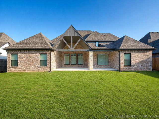3719 E 116th Street S, Tulsa, OK 74137