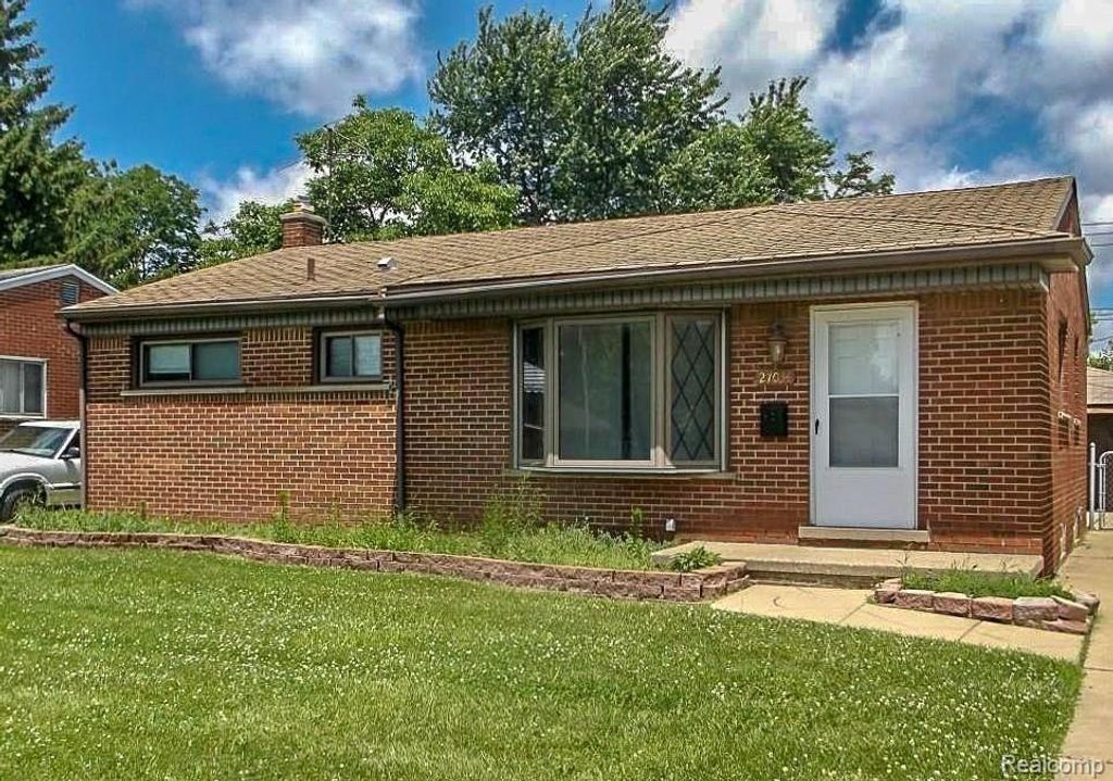 27034 Ford Road, Dearborn Heights, MI 48127